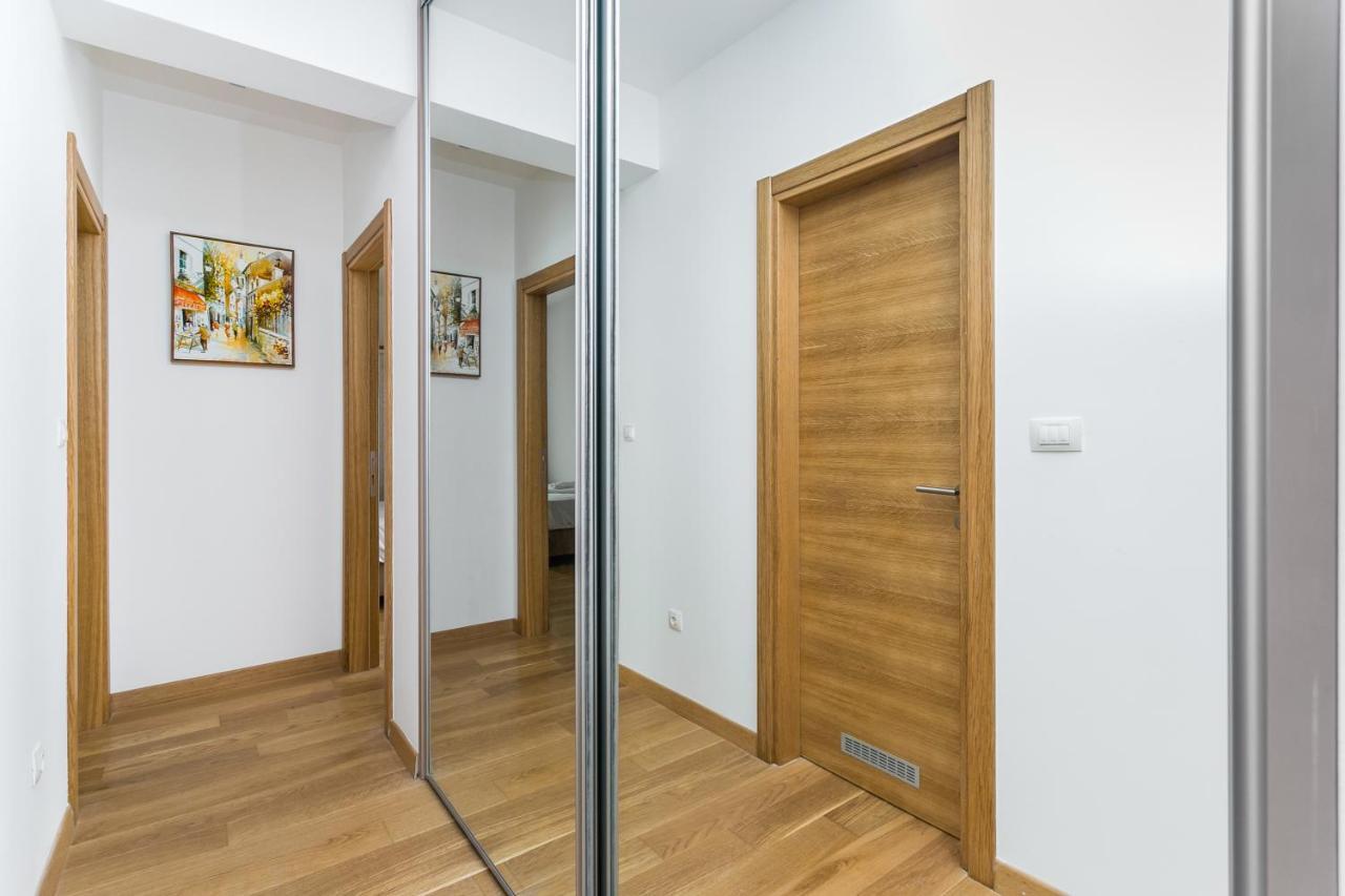 רפאלוביץ' Apartments Lm Residence מראה חיצוני תמונה