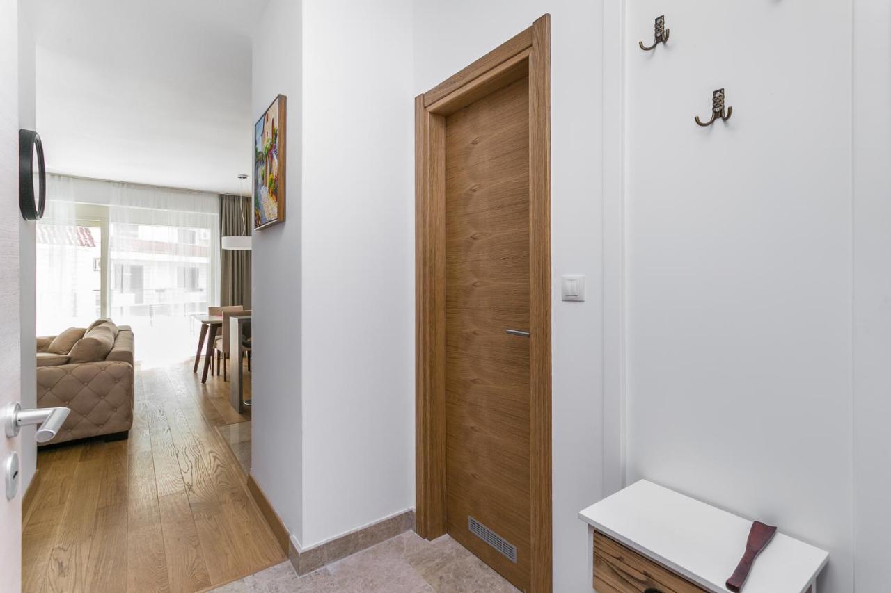 רפאלוביץ' Apartments Lm Residence מראה חיצוני תמונה