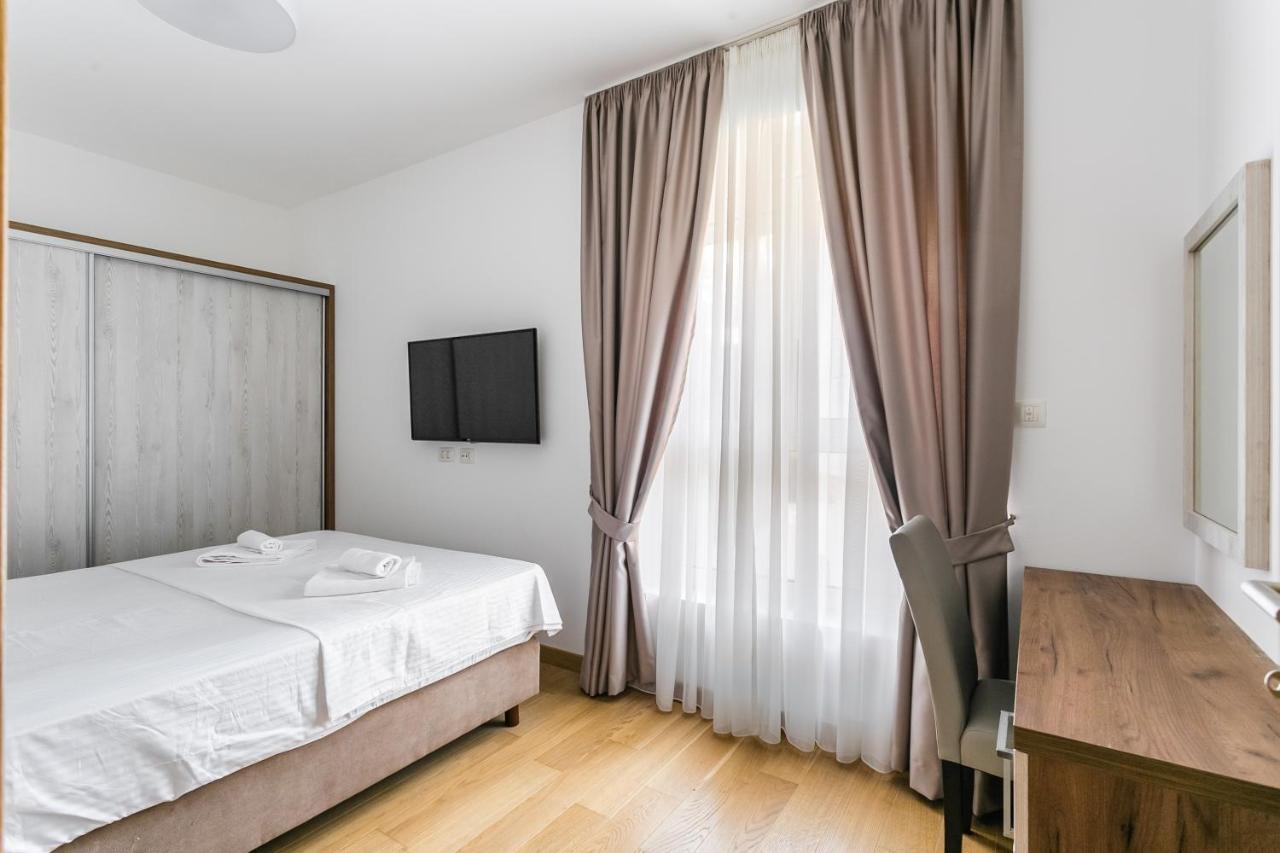 רפאלוביץ' Apartments Lm Residence מראה חיצוני תמונה