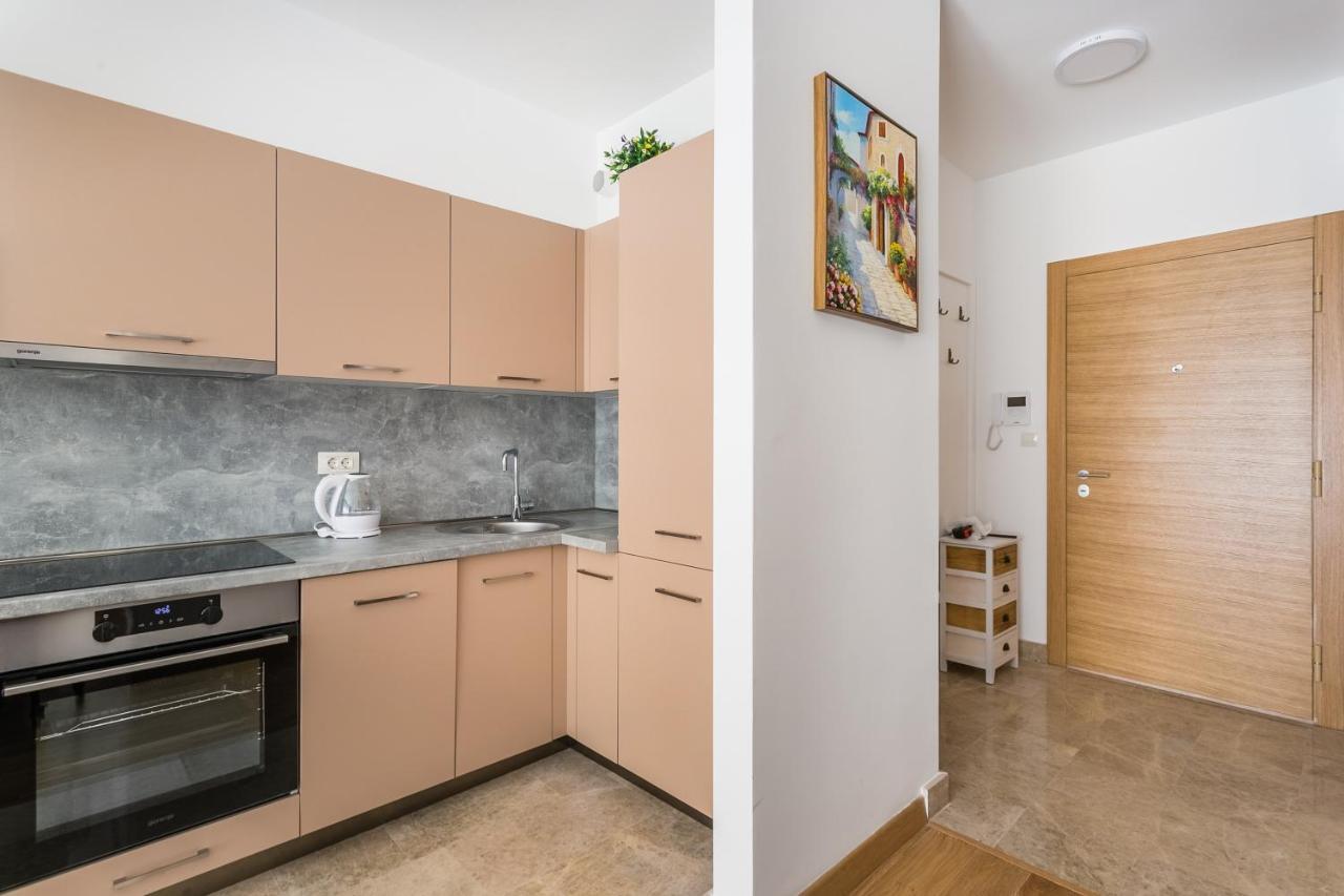 רפאלוביץ' Apartments Lm Residence מראה חיצוני תמונה