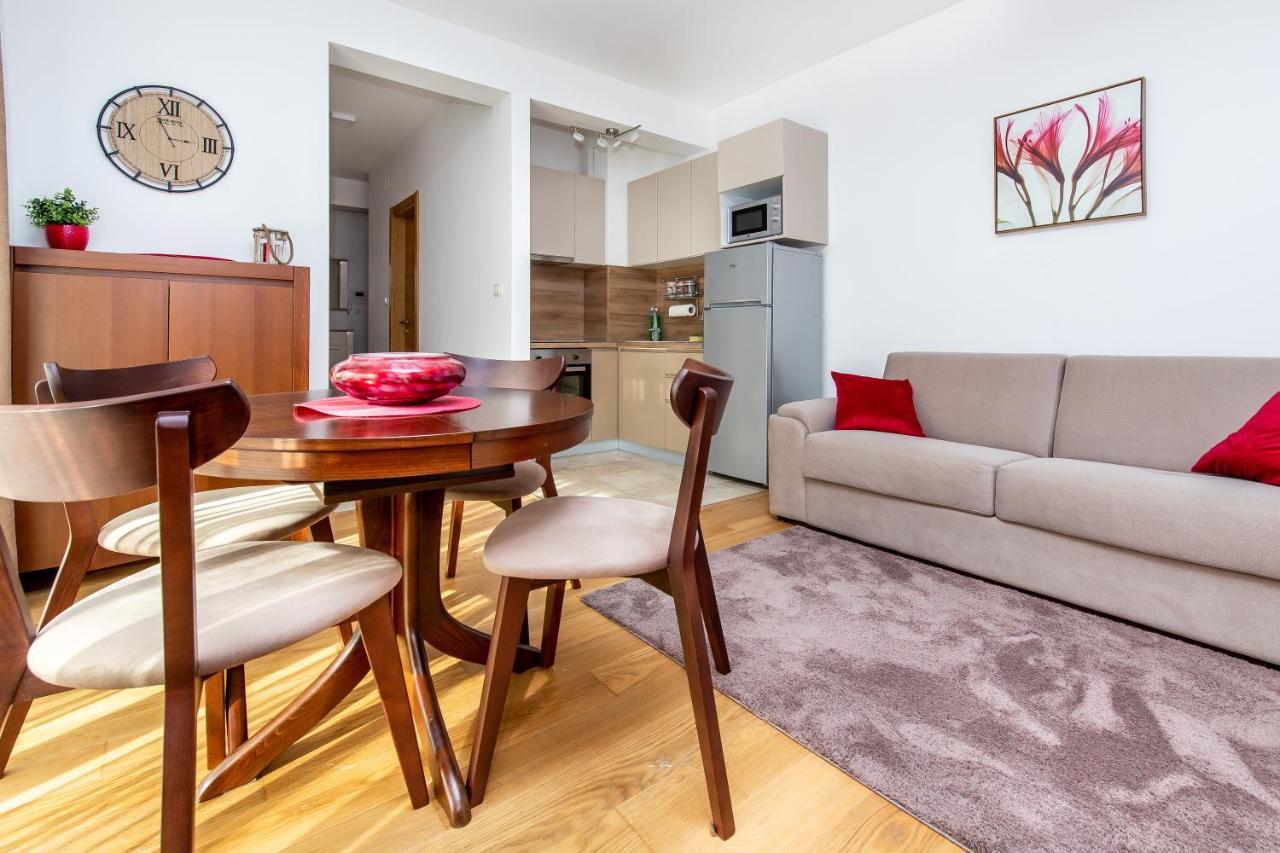 רפאלוביץ' Apartments Lm Residence מראה חיצוני תמונה