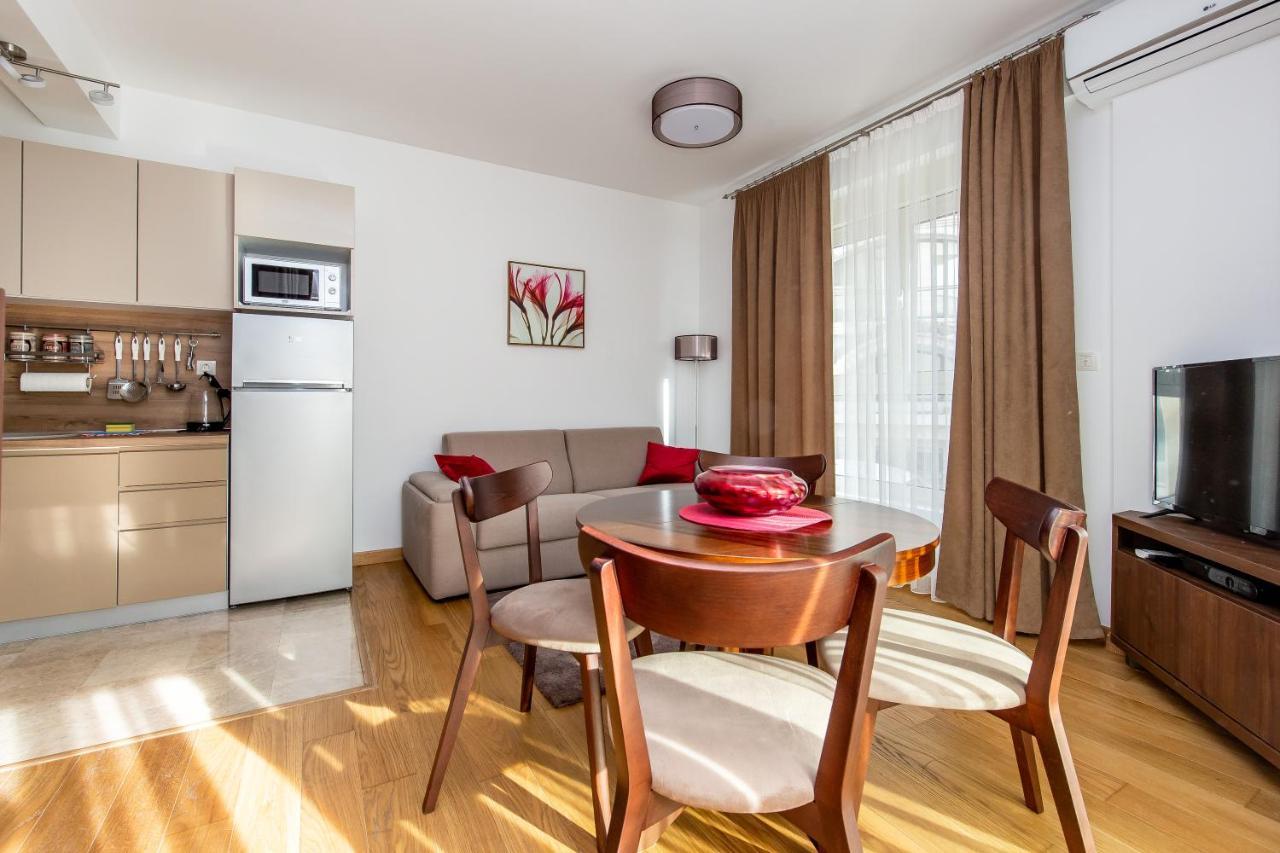 רפאלוביץ' Apartments Lm Residence מראה חיצוני תמונה