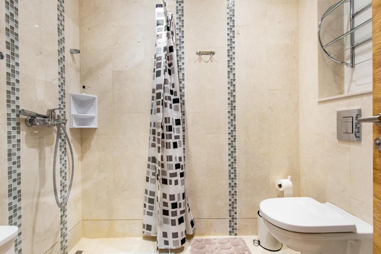 רפאלוביץ' Apartments Lm Residence מראה חיצוני תמונה
